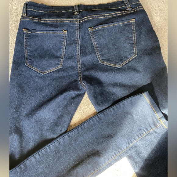 Forever 21 slim Jeans - Picture 5 of 5